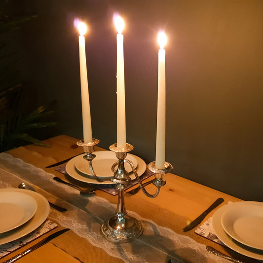 Glo-Wax Tapered Dinner Candles Ivory or White Dripless Unscented 8 Hour Long Burning Time 2.2 x 30cm Classic Decorative Wedding Romantic Tall Candles