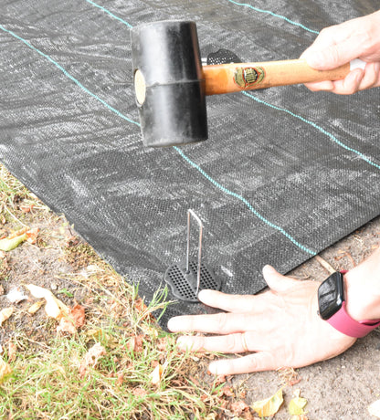 S4U Weed Control Membrane Durable Weed Barrier Fabric UV Stabilised Weed Barrier Breathable Garden Membrane for Pathways Flower Beds and Vegetable Gardens 1x50m