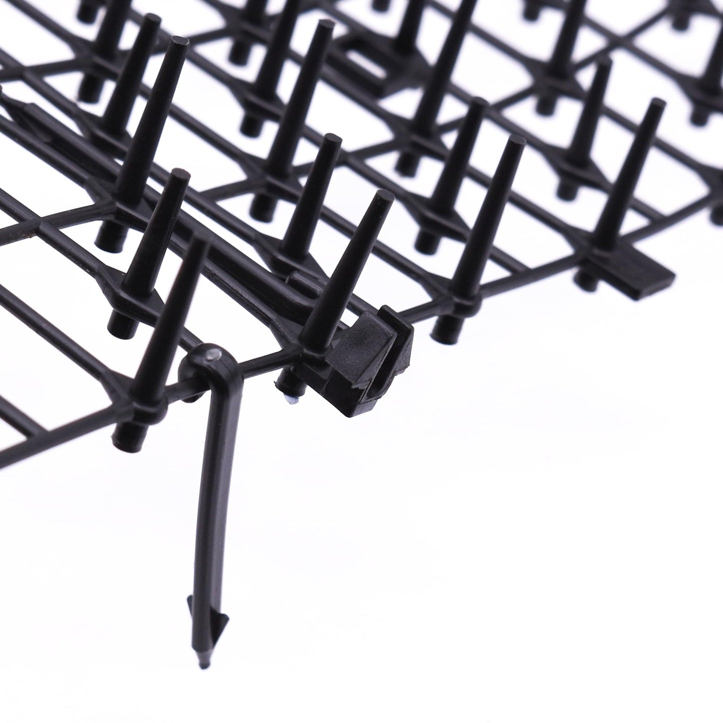 Prickle Strip Cat Scat Mat for Garden 200cm*30cm Plastic Cat Spikes Deterrent Plant Protective Net for Outdoor Garden and Flowers U-Shaped Pegs Included