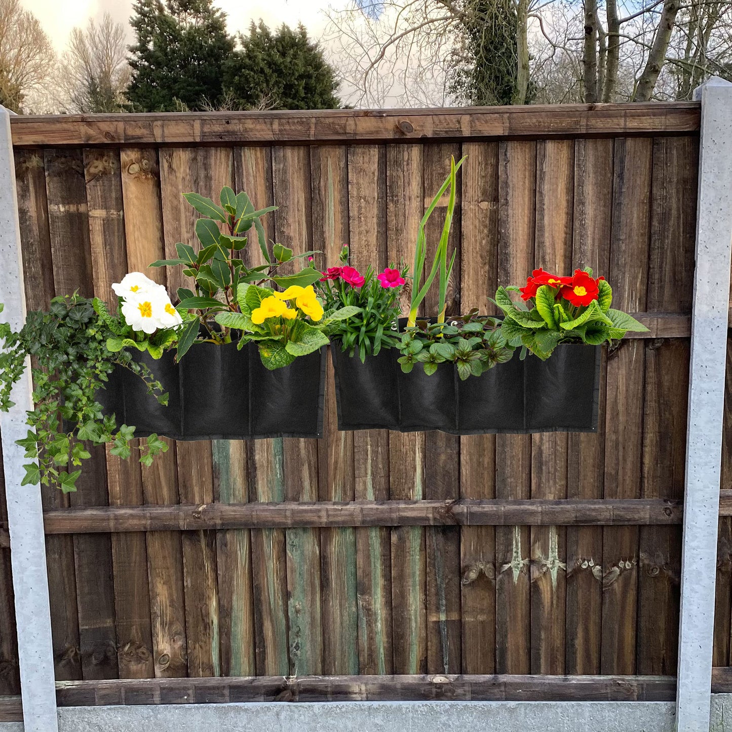 S4U 4 Pocket Hanging Horizontal Garden Wall Planter Planting Grow Bags For Outdoor Yard Garden Home Decoration, Flowers Planting Bags Storage Bags (Black)